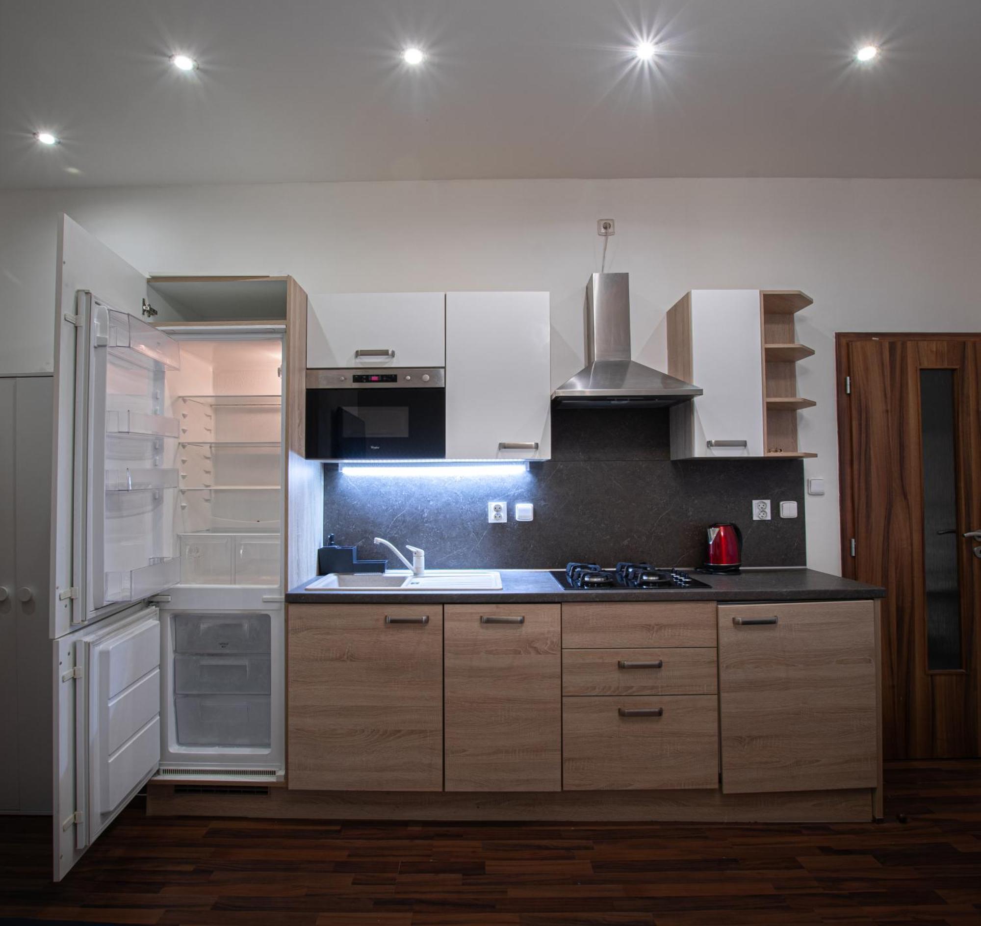 Cozy Homestay At Andel Прага Екстер'єр фото